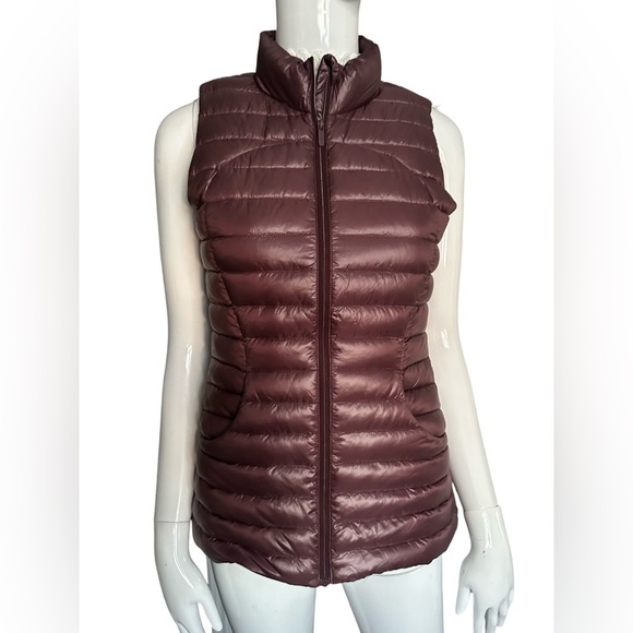 Lululemon Downfilled Wine Vest Size 4 - Picture 4 of 7